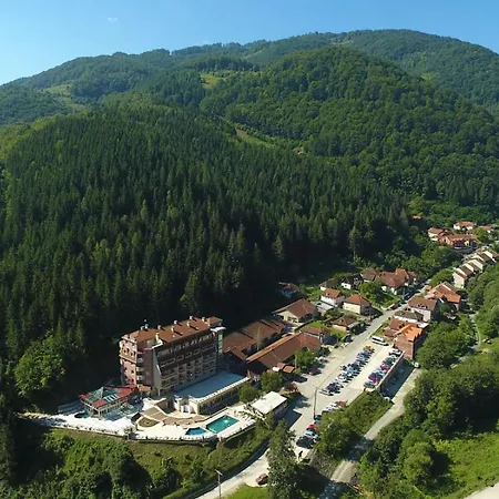 Sobe Za Izdavanje Nedeljkovic * Lukovo
