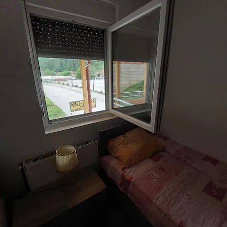 Sobe Za Izdavanje Nedeljkovic Lukovo (Kursumlija)