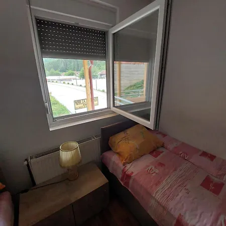 Sobe Za Izdavanje Nedeljkovic Lukovo (Kursumlija)