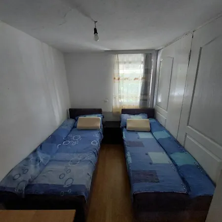 Ostanak kod kuće Sobe Za Izdavanje Nedeljkovic *